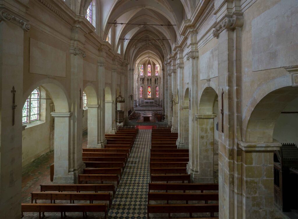 vue de l'intérieur de l'abbaye de Saint-Michel
