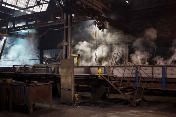 Machines en activité, Fonderies de Sougland, vue de fumée