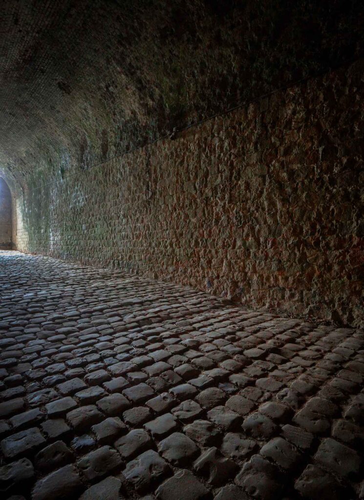 Tunnel extérieur au château Fort de Guise
