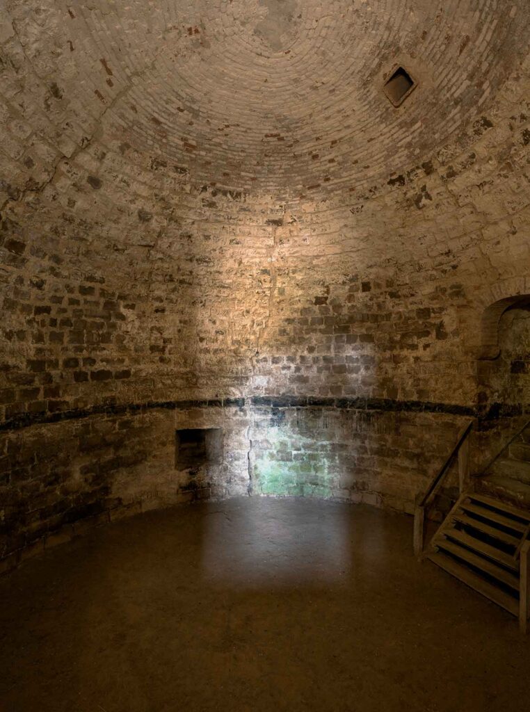 Détail du souterrain dans le Château Fort de Guise
