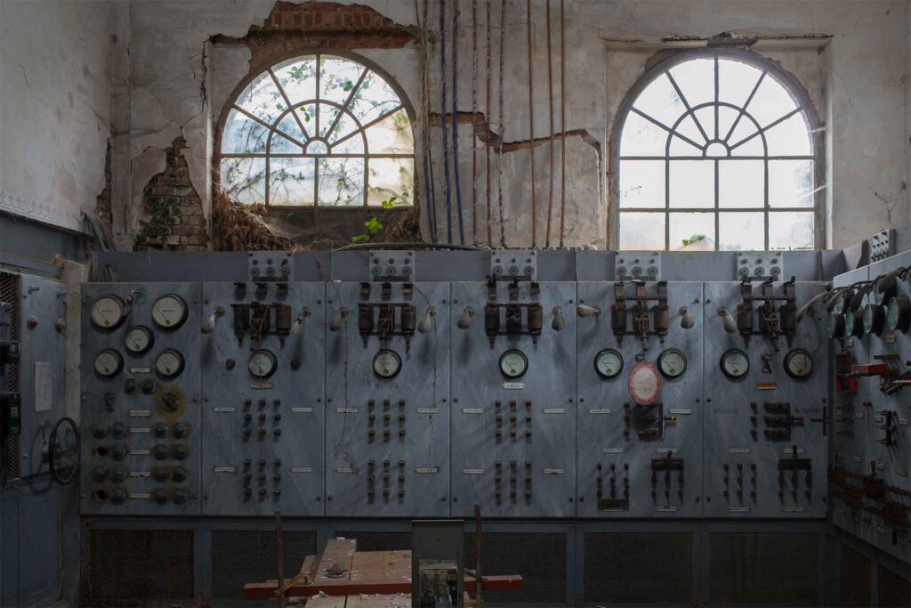 Old electrical panel, the foundry of Sougland