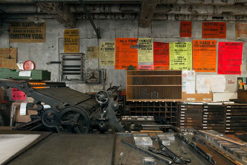 View of the workshop, old printing machine, Démocrate de l'Aisne